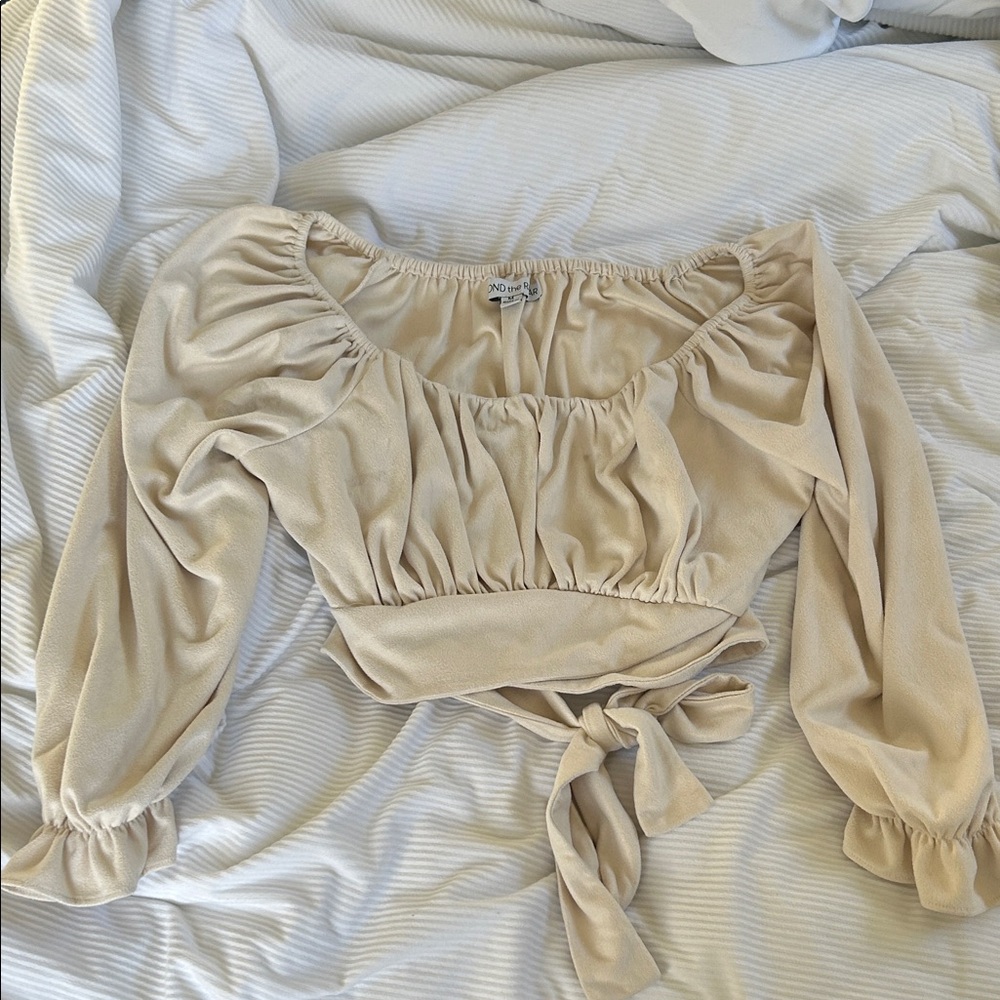 Chic Beige Women's Crop Top